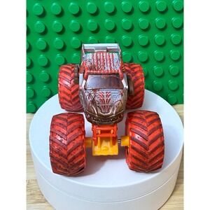 Monster Jam THUNDERROARUS Fire Monster Truck 1:64 Die-Cast Red Orange BKT Tires